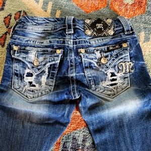 Miss Me Signature Ankle Skinny Low Rise Distressed Embroidered Pockets Jeans 24